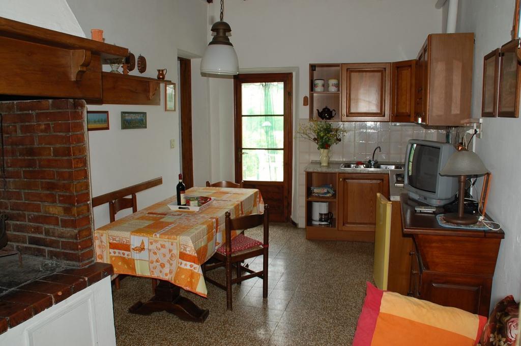 Due Piani Villa Barberino Val d'Elsa Ruang foto