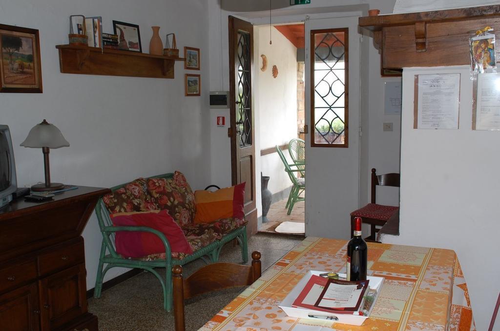 Due Piani Villa Barberino Val d'Elsa Ruang foto