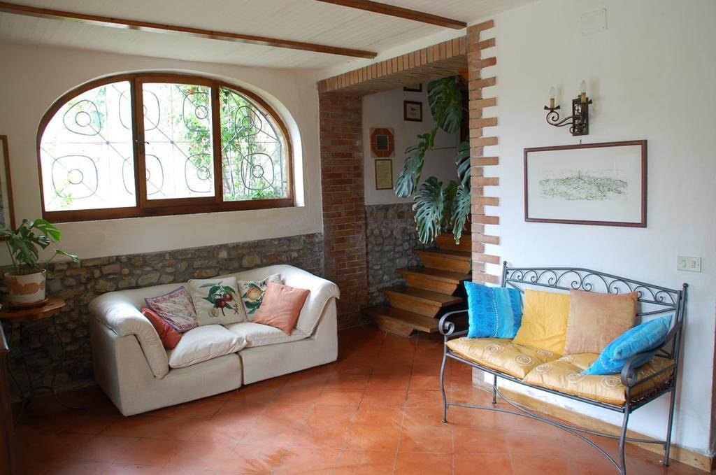 Due Piani Villa Barberino Val d'Elsa Ruang foto